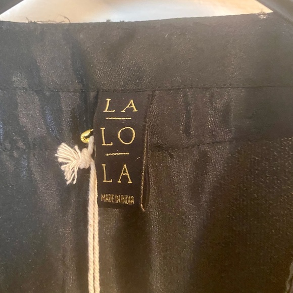 LA LO LA beautiful silk caftan,embroidered, new with tags - Picture 15 of 16